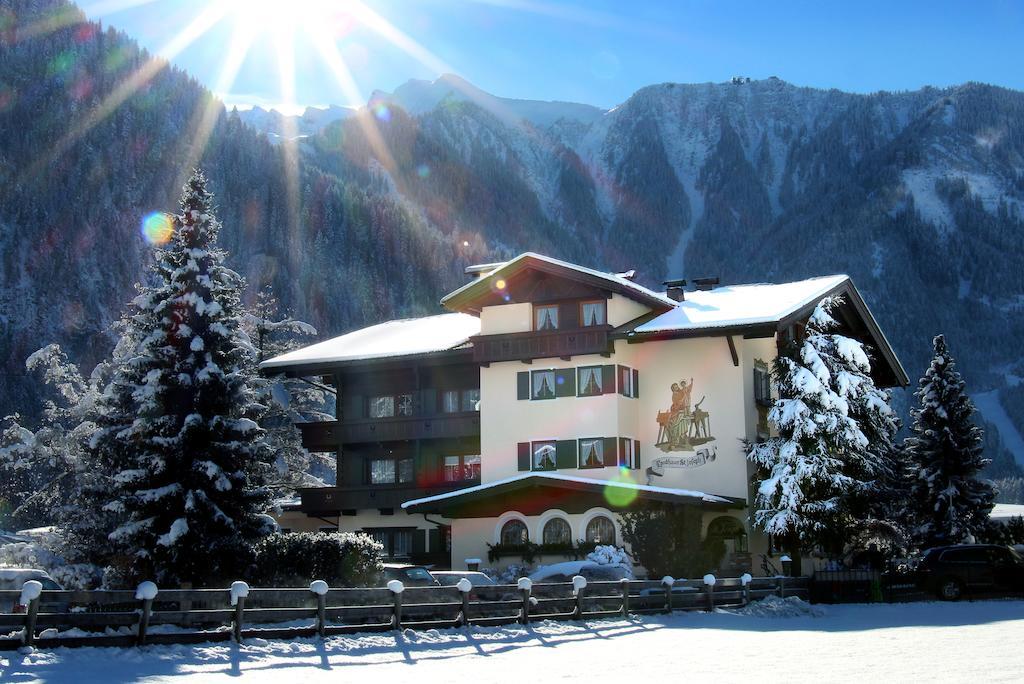 Aparthotel Landhaus St. Joseph Mayrhofen Exterior foto